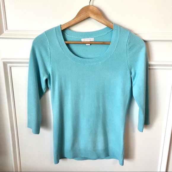 Beautiful Blue Sweater - Picture 1 of 3